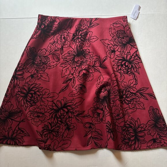Roz & Ali Dresses & Skirts - New Roz & Ali Red & Black Floral Skirt Size Large Holiday Party